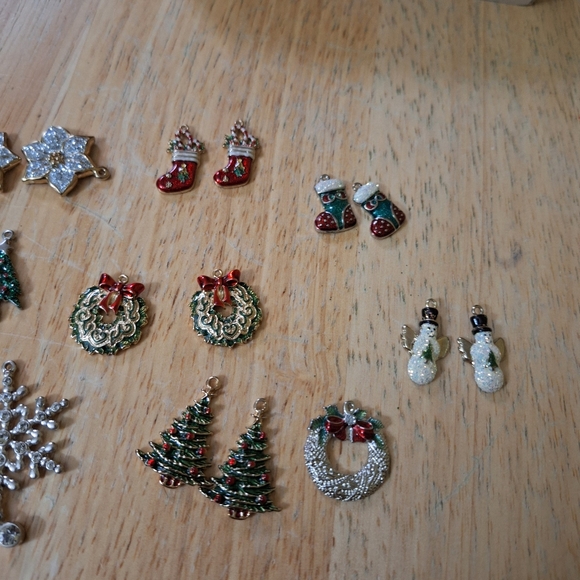 Fire Mountain Gems Christmas Jewelry Crafting Charms Lot - Picture 3 of 3